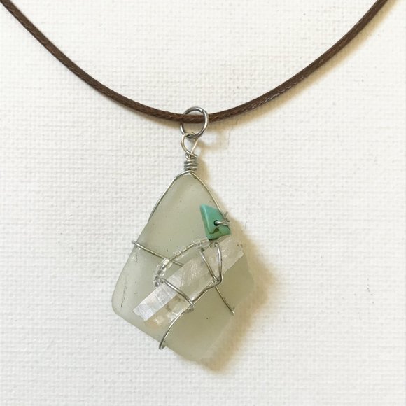 Clear Sea Glass Quartz Crystal Turquoise Gemstone Ocean Mermaid Art Boho Jewel - Picture 1 of 3